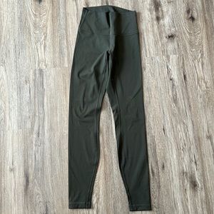 Lululemon Wunder Under High Rise 28-inch legging. Size 4. Olive green color.